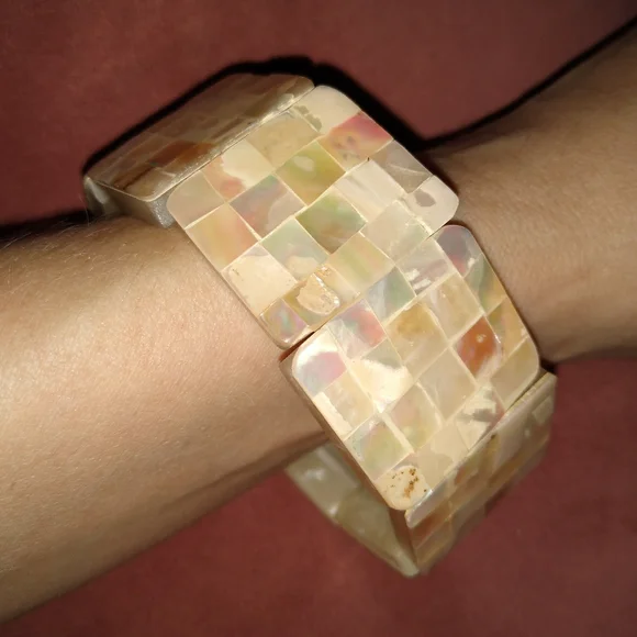 Vintage Mosaic Shell Stretch Bohemian Bracelet Oversized Ivory Mother of Pearl